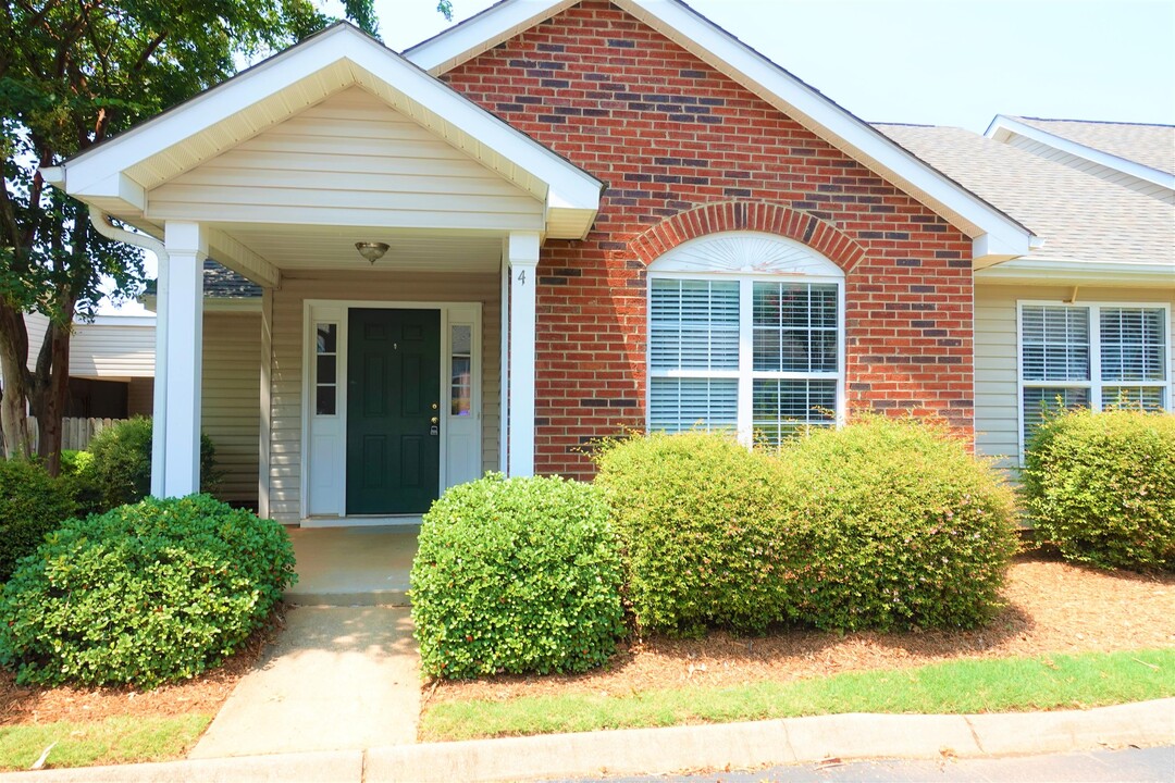 4 Enoree View Dr in Greer, SC - Building Photo