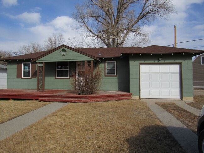 property at 1034 W 20th St