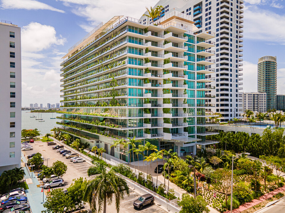 Monad Terrace in Miami Beach, FL - Building Photo