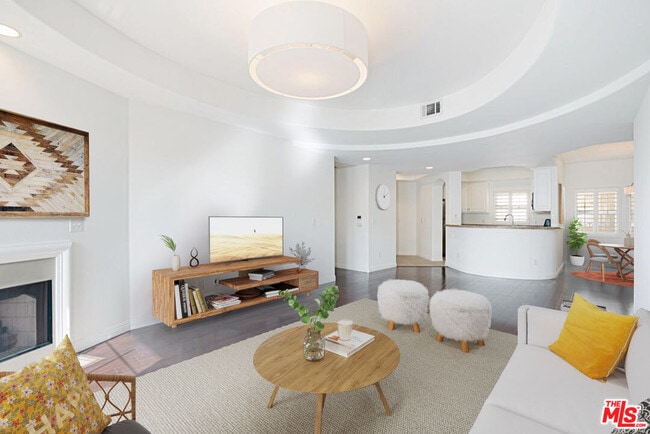 4400 Cartwright Ave in Los Angeles, CA - Building Photo - Building Photo