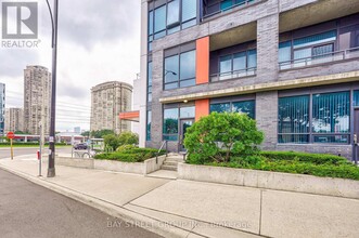 55-155 Eglinton Ave W in Mississauga, ON - Building Photo - Building Photo