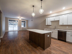 653 Lake Forest Cir in Detroit Lakes, MN - Building Photo - Building Photo
