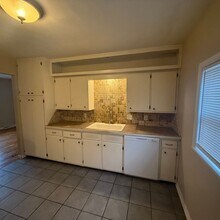 2312 N Robberson Ave in Springfield, MO - Building Photo - Building Photo