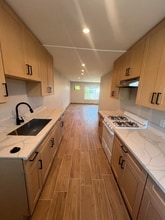 7237 Variel Ave in Los Angeles, CA - Building Photo - Building Photo