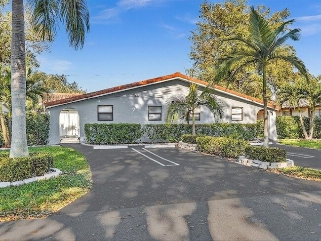 3880 NW 79th Ave in Coral Springs, FL - Building Photo - Building Photo