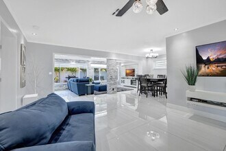 2260 NE 62nd St in Fort Lauderdale, FL - Building Photo - Building Photo