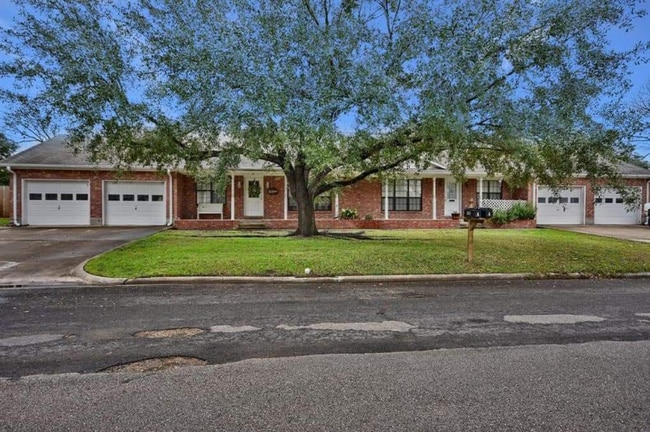 property at 302 N Judson St