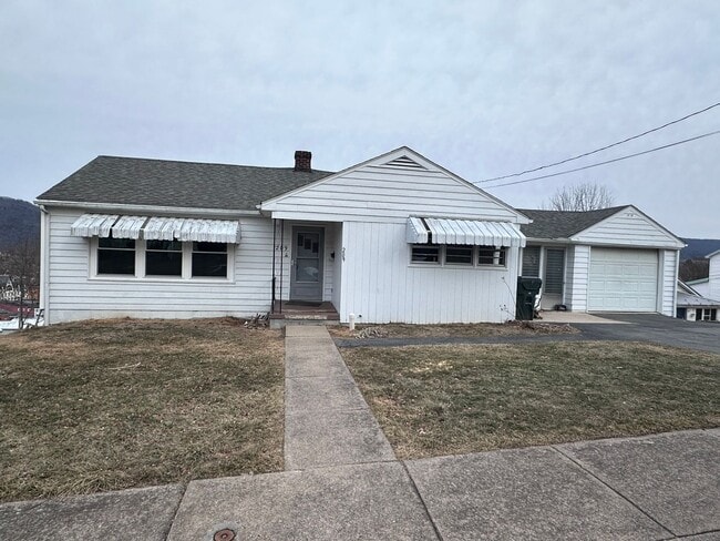 property at 209 E Burnside St