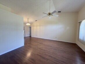 5027 Panther Dr in Spring Hill, FL - Building Photo - Building Photo
