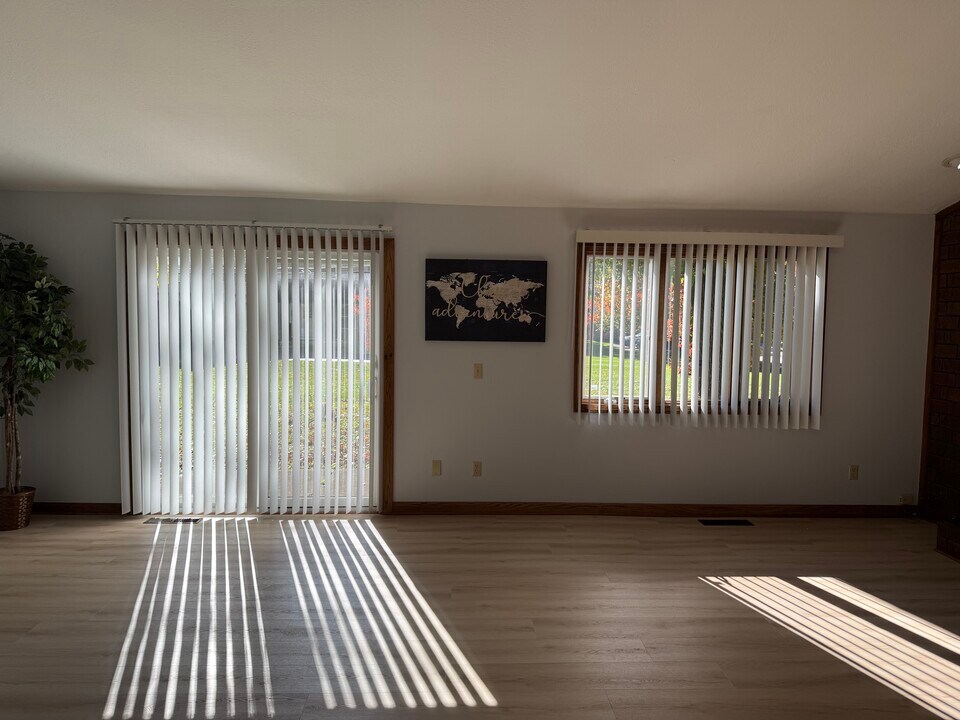 3112 20th St NW in Canton, OH - Building Photo