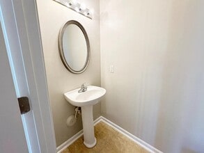 606 Fountain Brook Ln in Fountain Inn, SC - Building Photo - Building Photo