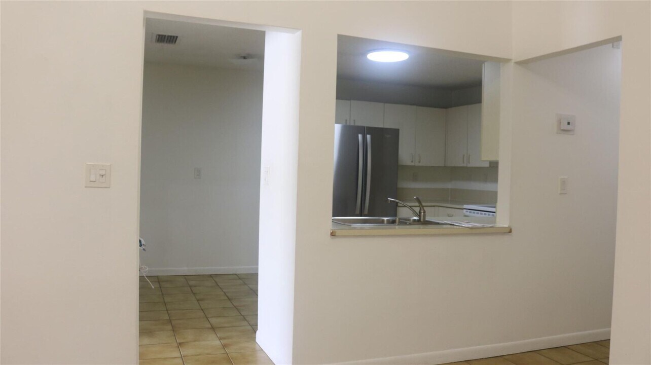 4105 NW 78th Terrace in Coral Springs, FL - Building Photo