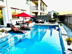 6901 Tailwind Ln, Unit Mav's in Stockton, CA - Building Photo