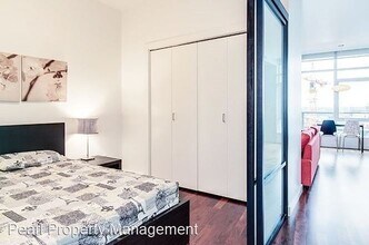 949 NW Overton St-Unit -#1209 in Portland, OR - Foto de edificio - Building Photo