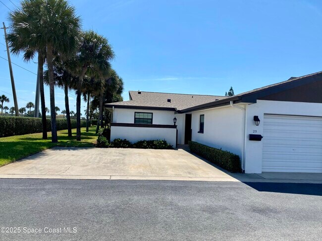 255 Paradise Blvd in Indialantic, FL - Building Photo - Building Photo