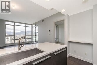 2008 Rosser Ave in Burnaby, BC - Building Photo - Building Photo