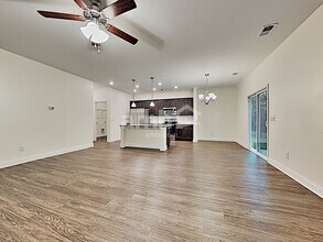 121 Sweet Gum Dr in Summerville, SC - Foto de edificio - Building Photo