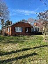 118 Peach Orchard Rd in Belmont, NC - Building Photo - Building Photo