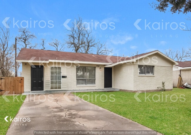 property at 304 Robbie St