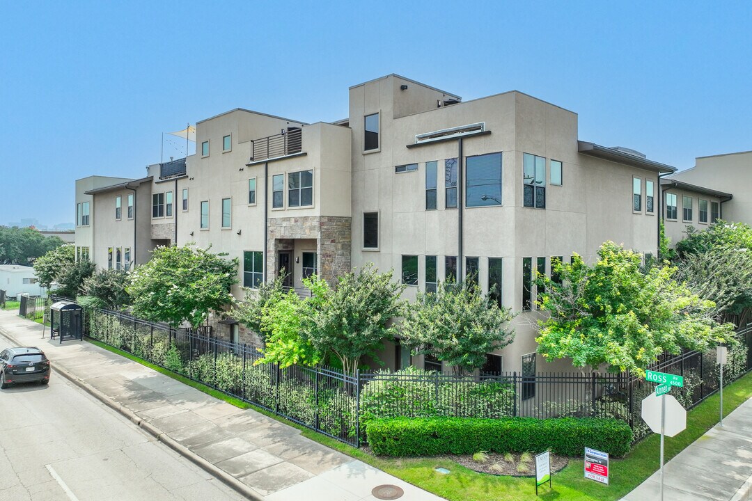 Cityscape Plaza Townhomes in Dallas, TX - Foto de edificio