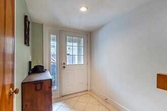 54 Trowbridge St in Cambridge, MA - Building Photo - Building Photo