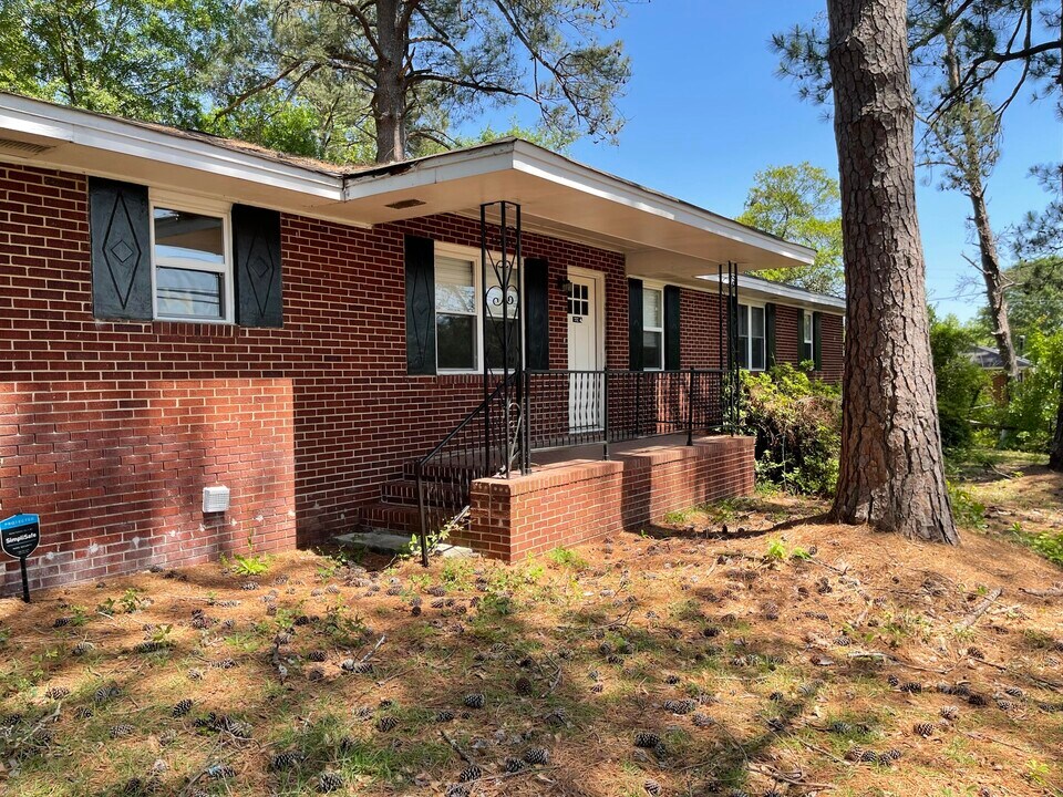 2817 Meadowbrook Dr in Augusta, GA - Foto de edificio