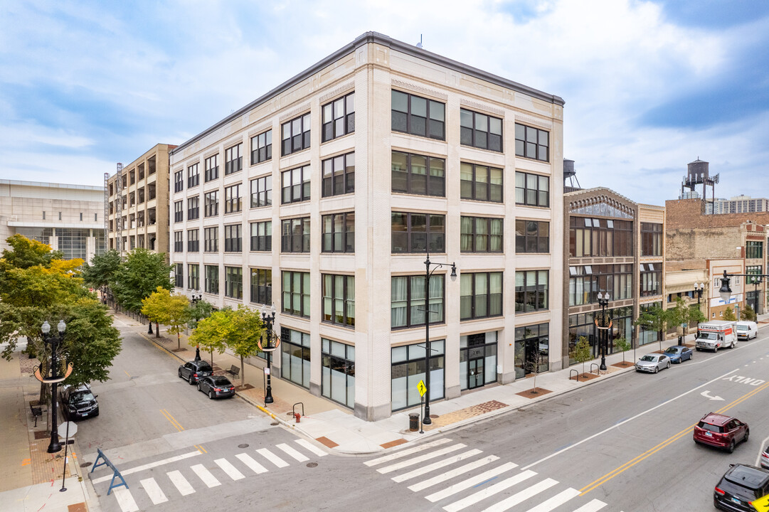 Motor Row Lofts in Chicago, IL - Building Photo