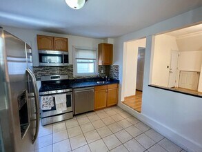 741 Somerville Ave, Unit 1 in Somerville, MA - Building Photo - Building Photo