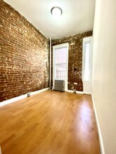 517 E 82nd St in New York, NY - Building Photo - Building Photo