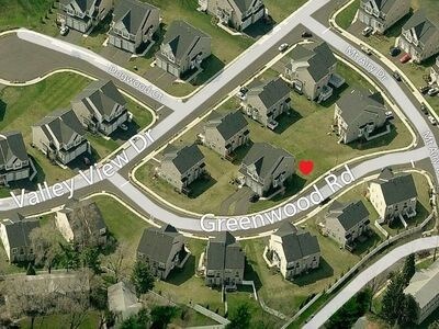7 Greenwood Rd in Morrisville, PA - Building Photo