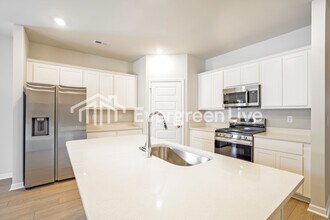 28590 Whitehall Ln in Madison, AL - Building Photo - Building Photo