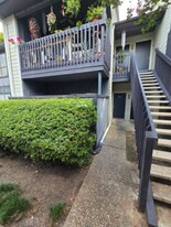 9009 Richmond Ave. in Houston, TX - Building Photo