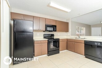 3614 Wimbledon Ln in Davenport, FL - Foto de edificio - Building Photo