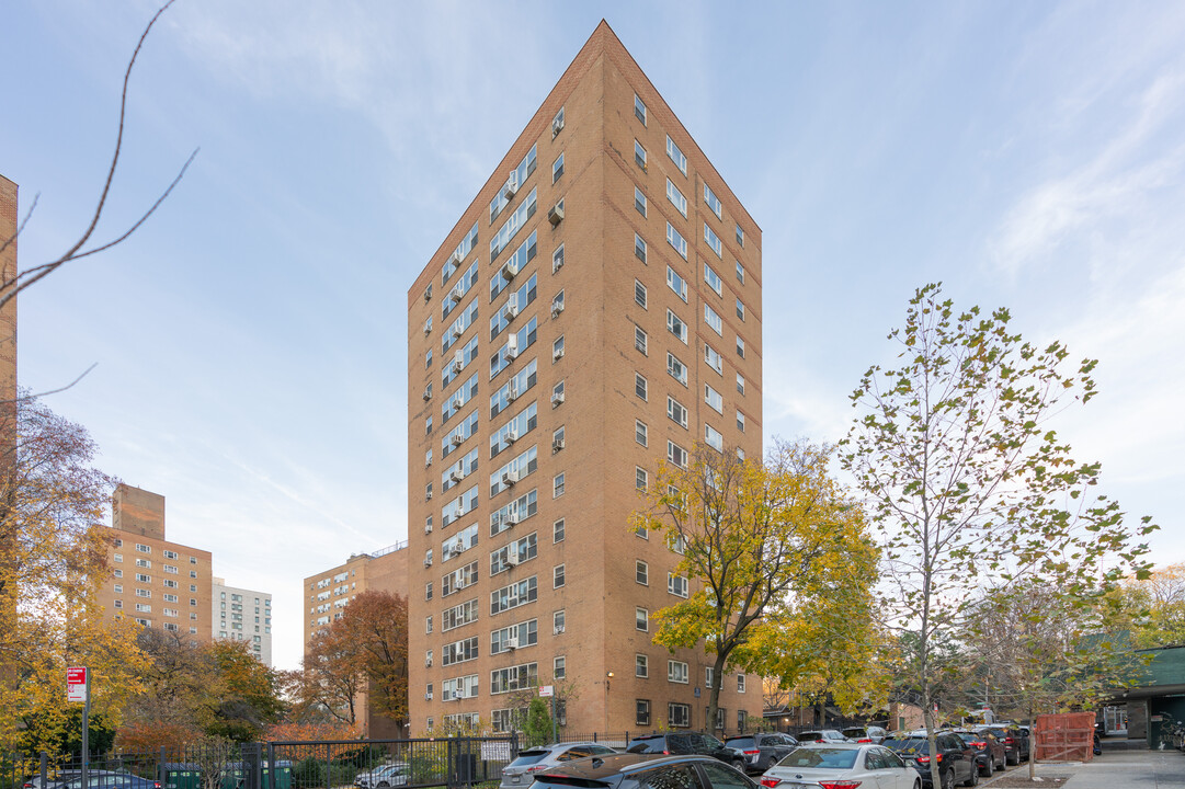 Kingsview Homes in Brooklyn, NY - Foto de edificio