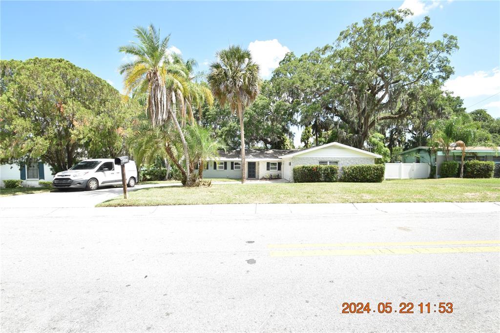 3606 River Grove Dr in Tampa, FL - Building Photo