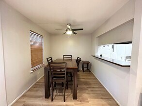 3224 Timmons Ln in Houston, TX - Building Photo - Building Photo