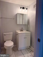 4303 Pembrook Village Dr in Alexandria, VA - Building Photo - Building Photo