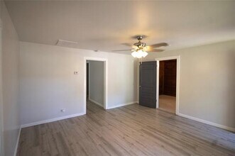 200 Peters St in Waxahachie, TX - Building Photo - Building Photo