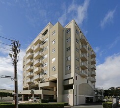 802 Punahou St in Honolulu, HI - Building Photo - Building Photo