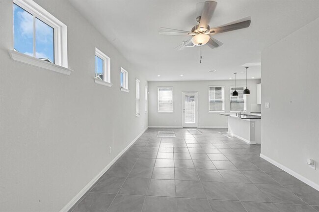 1528 Lakeline Oak Dr in Houston, TX - Building Photo - Building Photo
