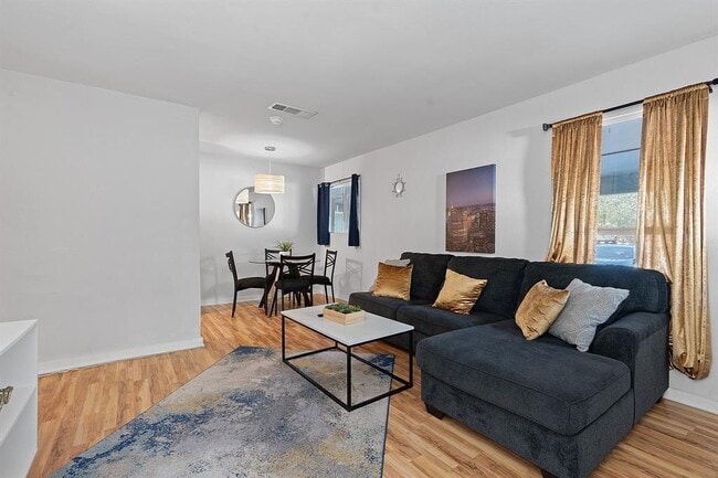 2603 Parker Ln in Austin, TX - Building Photo - Building Photo