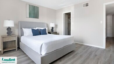 3450 Manor Dr, Unit 65-202 in Homewood, AL - Building Photo - Building Photo