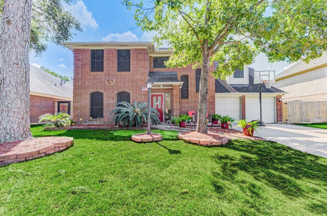 18711 Appletree Hill Ln in Houston, TX - Building Photo