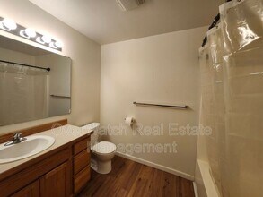 4041 Lunar Dr in Anchorage, AK - Building Photo - Building Photo