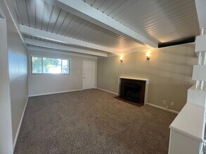 2205 Cortez Ln in Sacramento, CA - Building Photo - Building Photo
