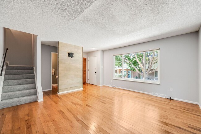 9026 Mansfield Ave in Denver, CO - Building Photo - Building Photo