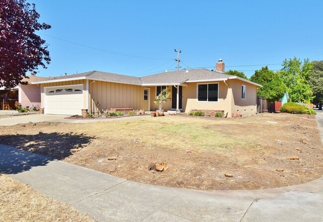property at 4917 Boone Dr