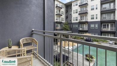 3501 Ross Ave, Unit 2010 in Dallas, TX - Building Photo - Building Photo