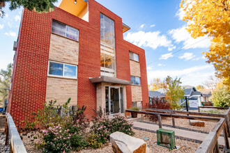 Clinton Place in Aurora, CO - Building Photo - Building Photo