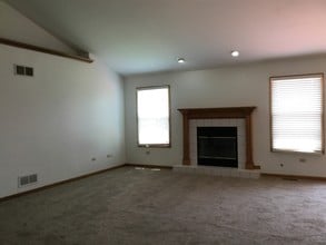 5139 Fairground Ct in Monee, IL - Building Photo - Building Photo